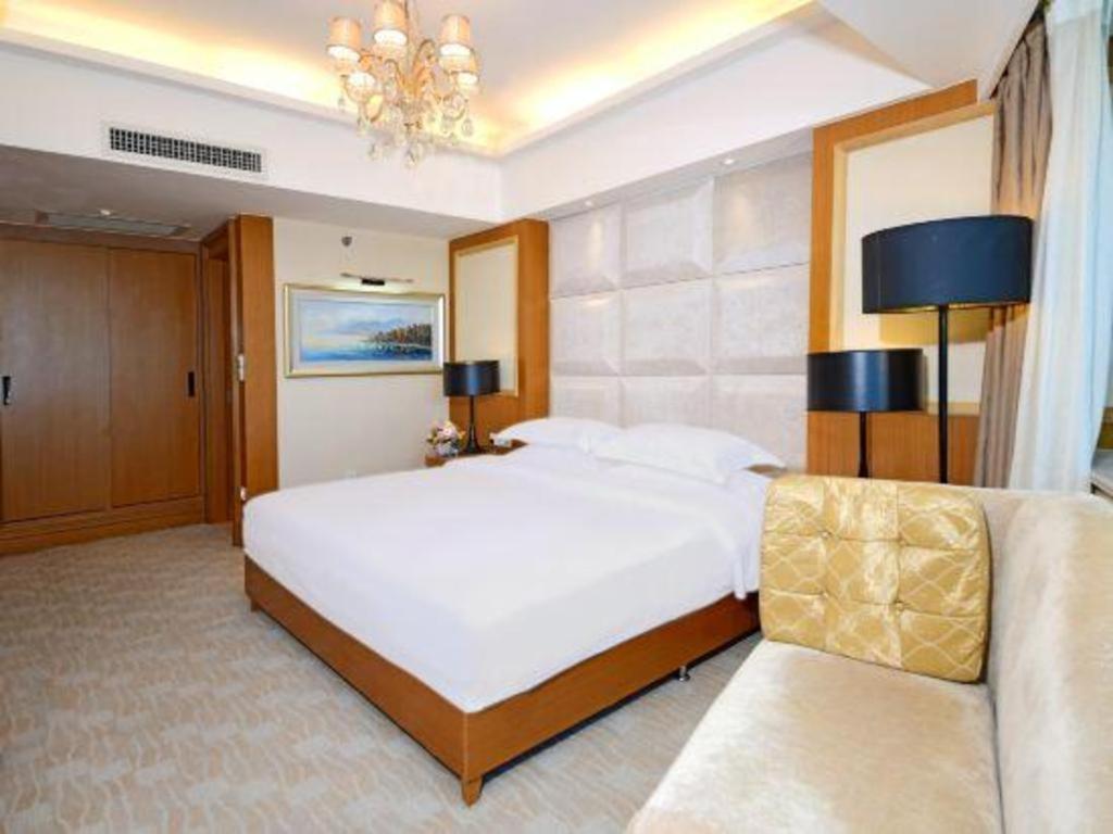 Golden Sea View Hotel Haikou Haikou  Exterior foto